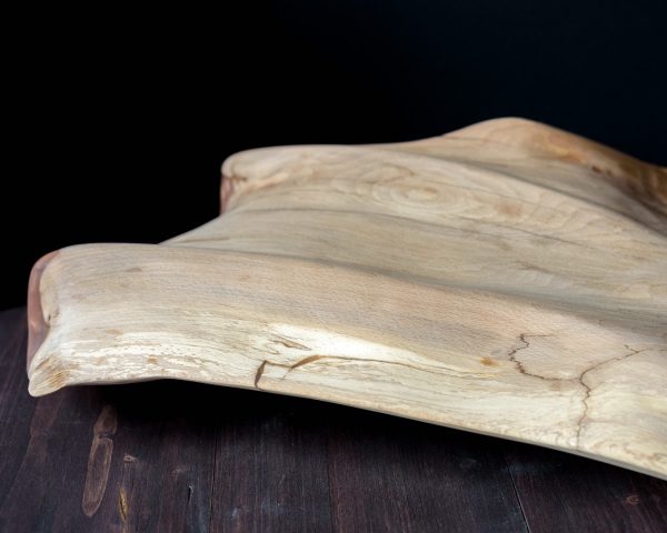 Pieza de sobremesa decorativa de madera "Ondulaciones"
